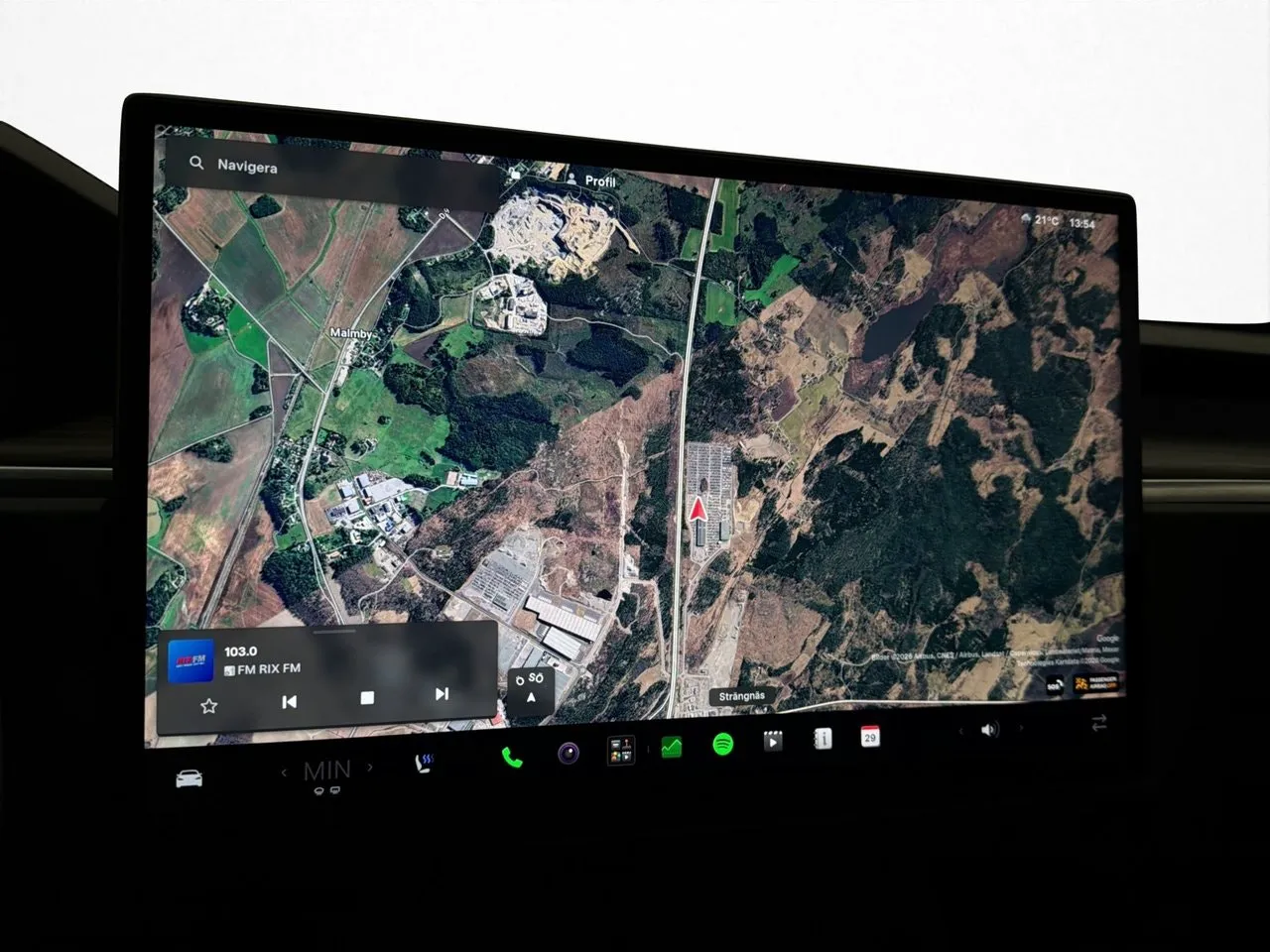 Vehicle image 17