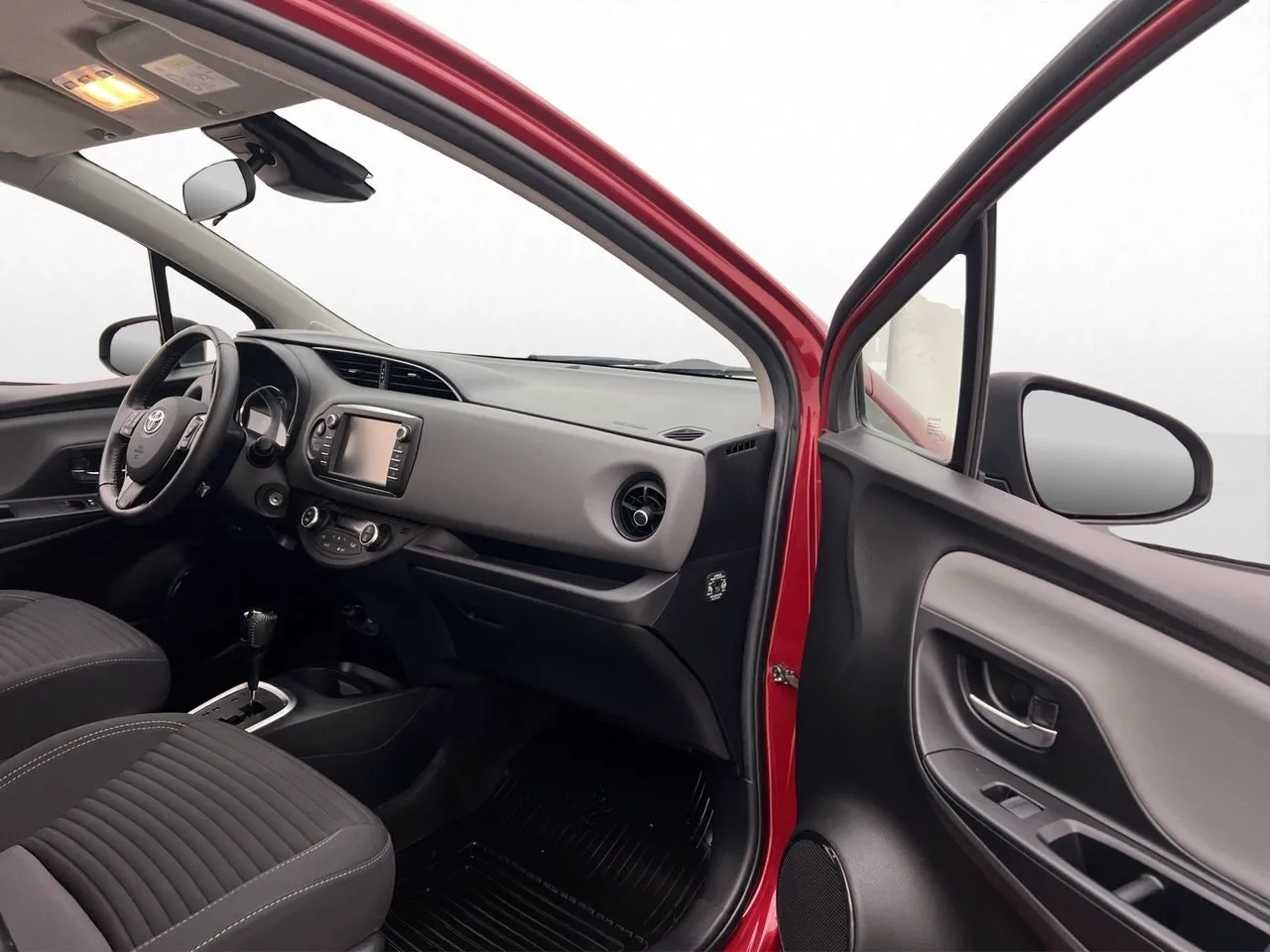 Vehicle image 22