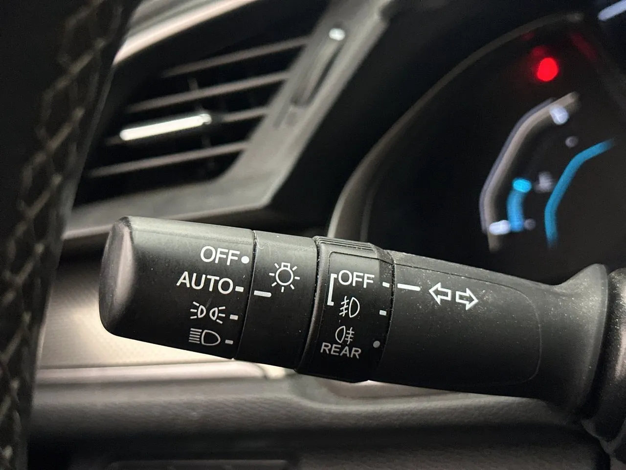 Vehicle image 26