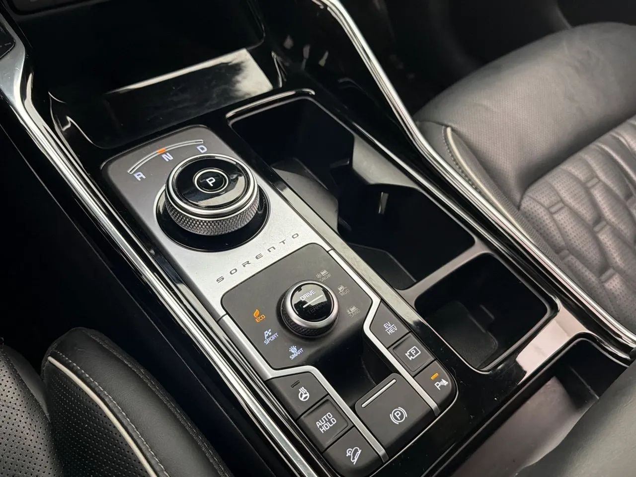 Vehicle image 32