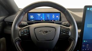 Ford Mustang Mach-E bild 13