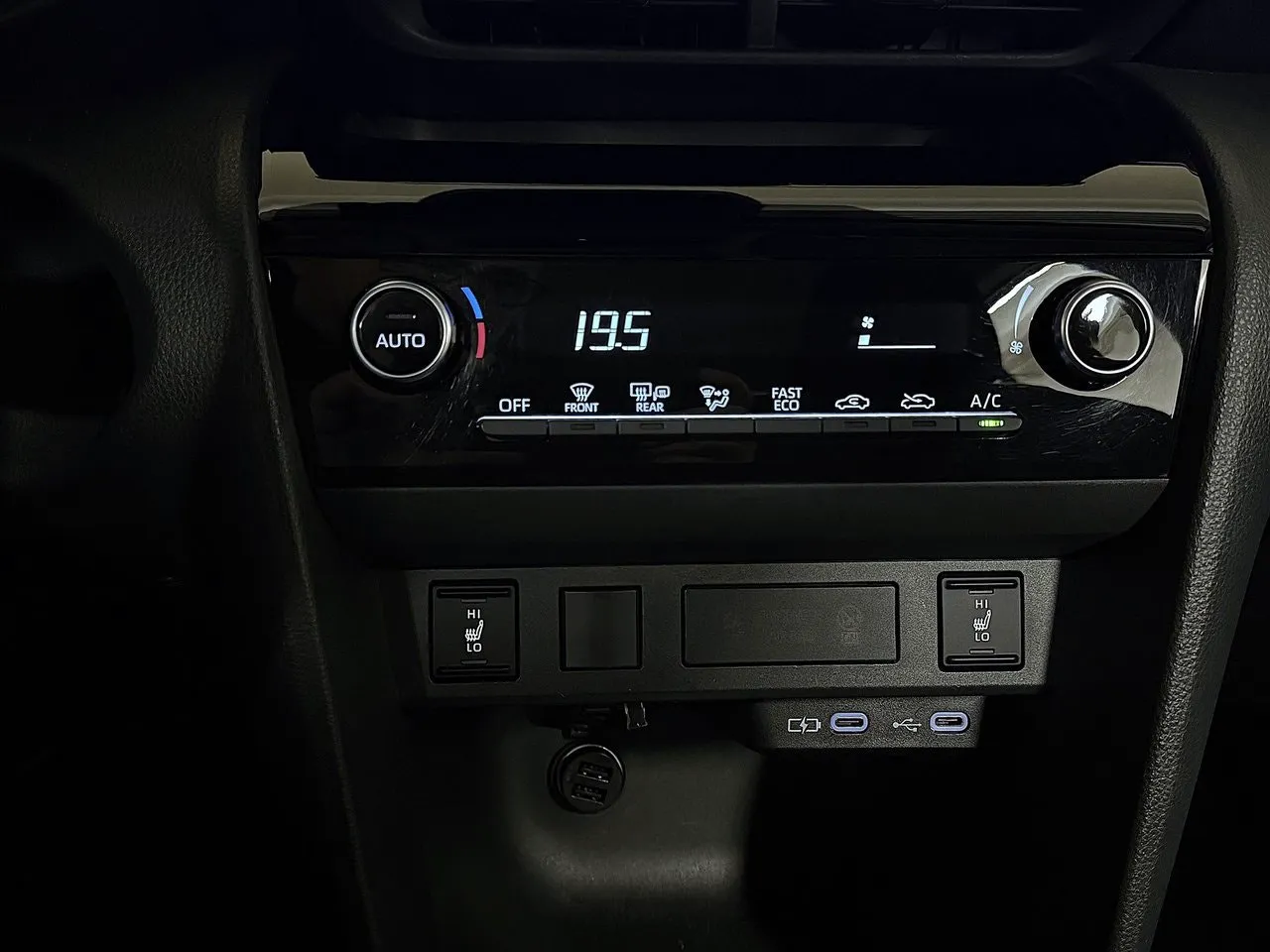 Vehicle image 20