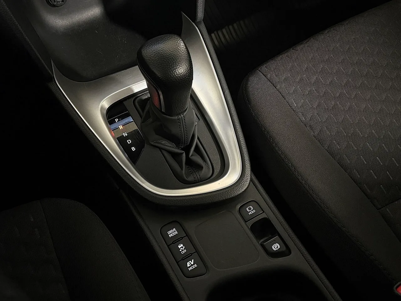Vehicle image 21