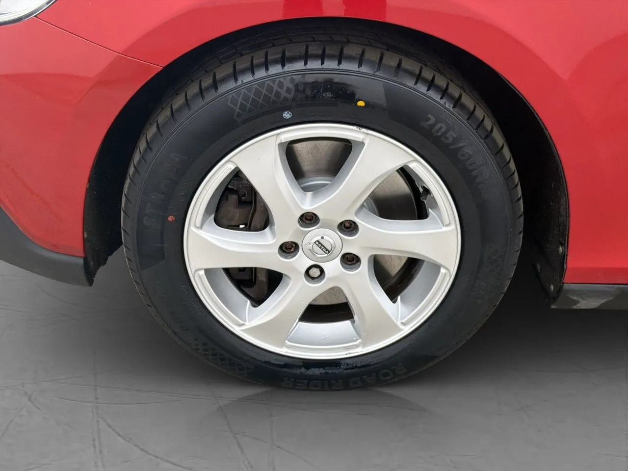 Vehicle image 23