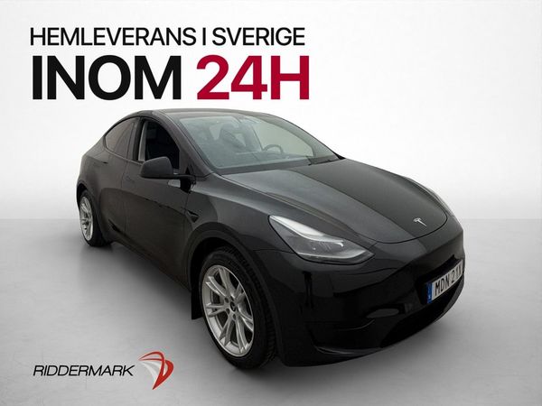 Tesla Model Y Standard Range RWD MOMS Drag Pano Autopilot - 2024