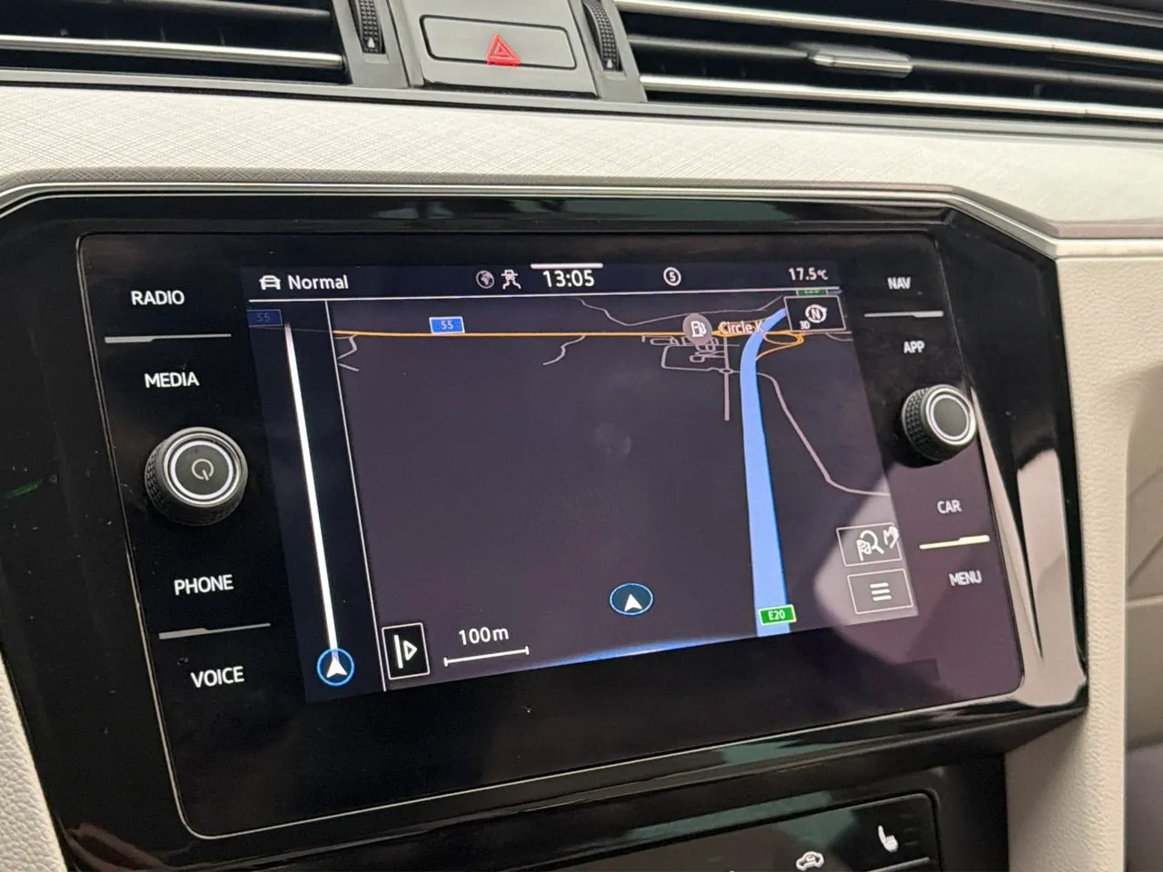Vehicle image 20