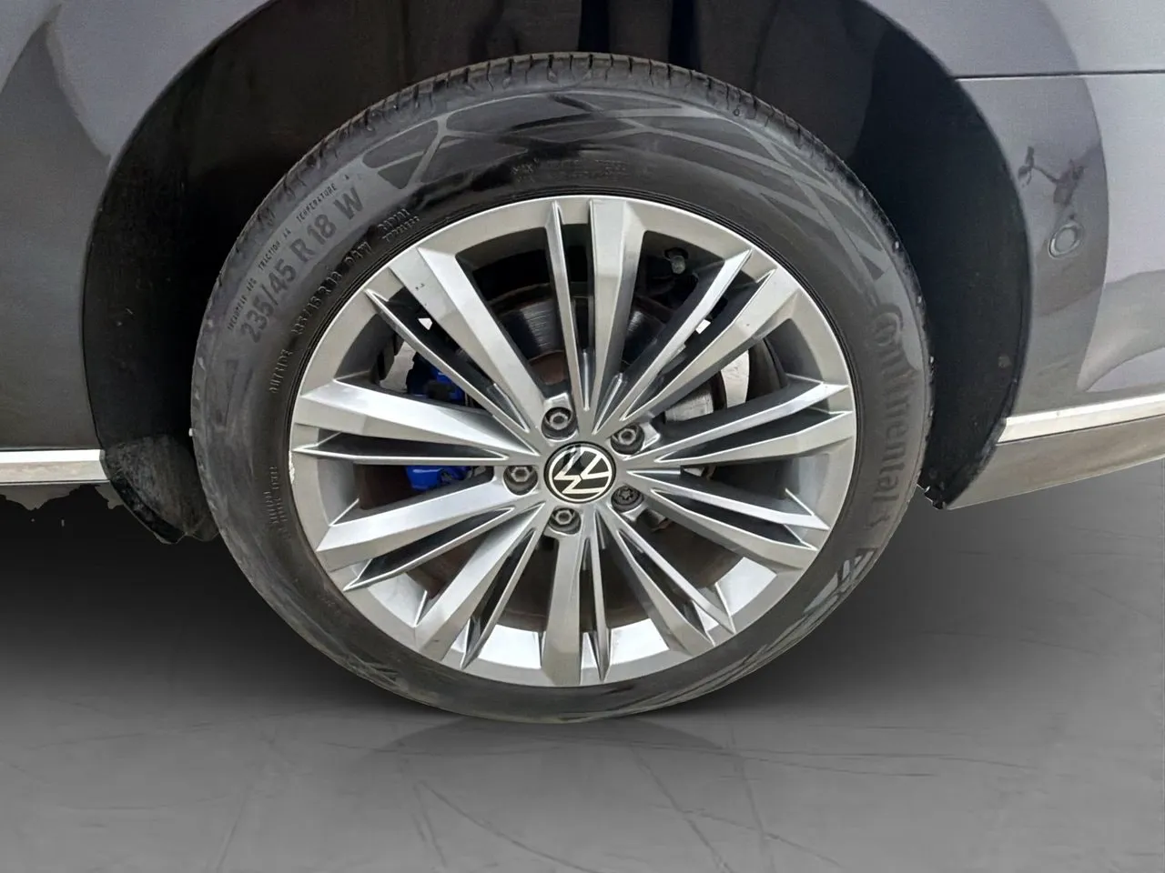 Vehicle image 36
