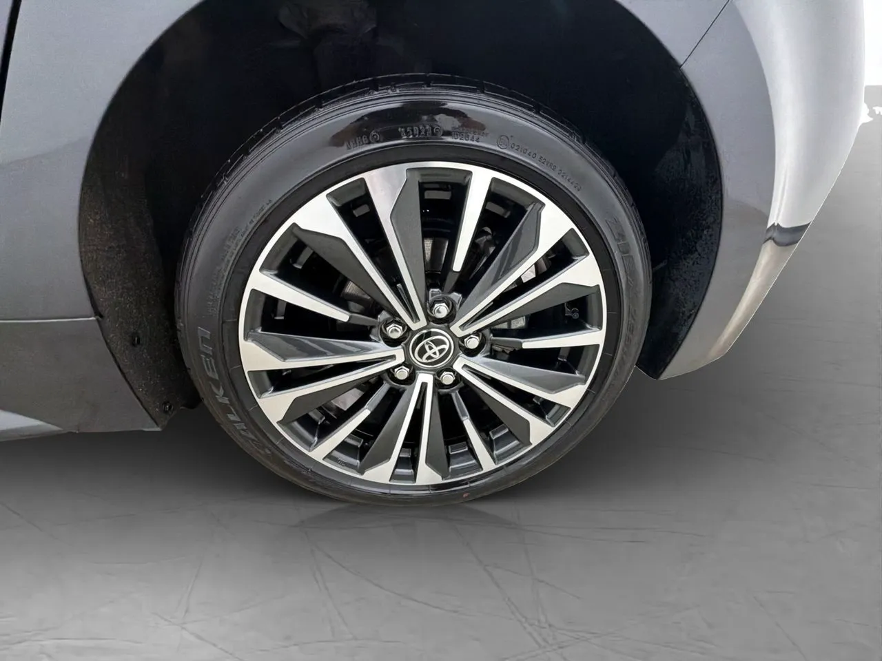 Vehicle image 30
