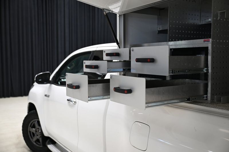 Toyota Hilux bild 16