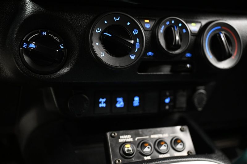 Toyota Hilux bild 31