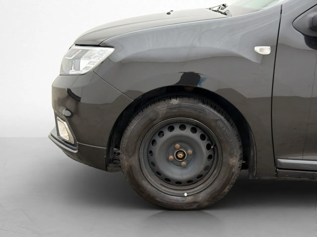 Vehicle image 21