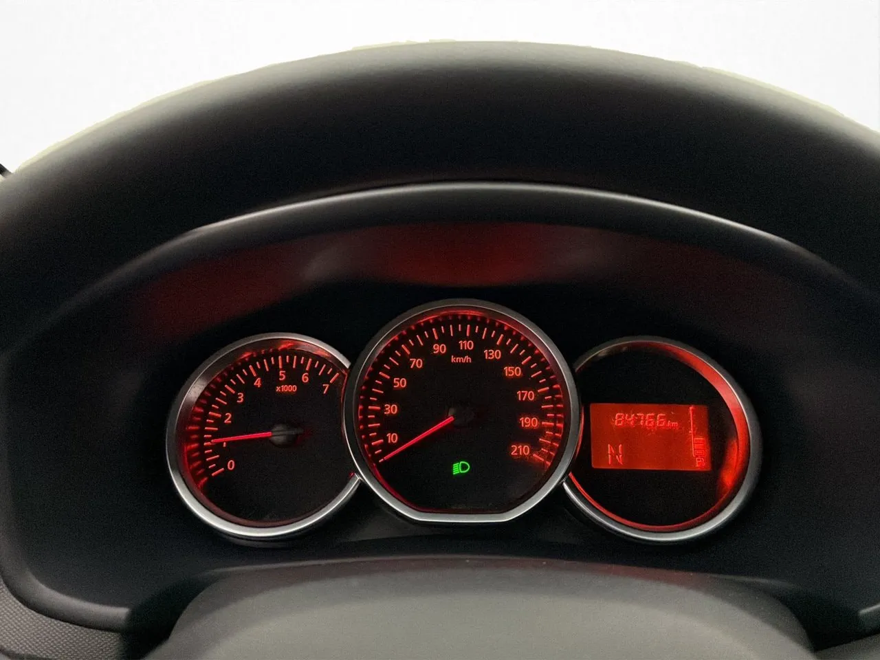 Vehicle image 15