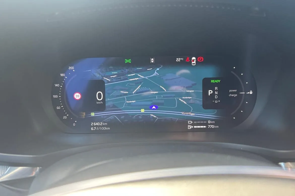 Vehicle image 32