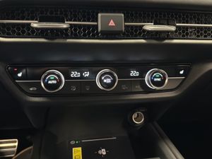 Honda ZR-V bild 13