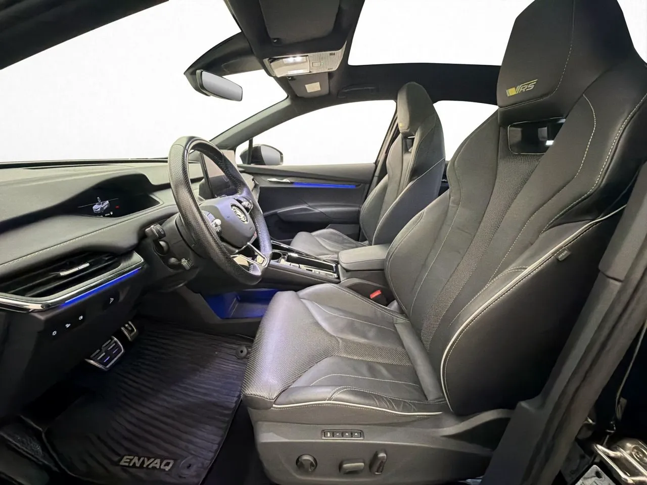 Vehicle image 23