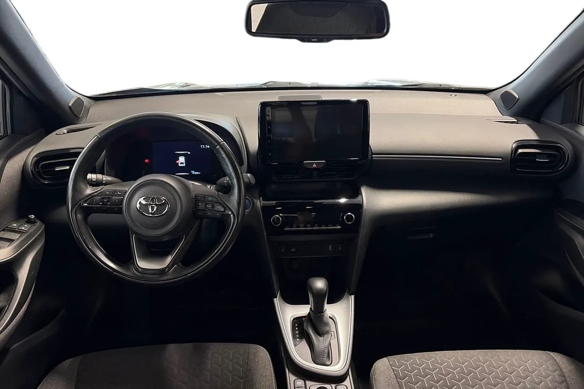 Vehicle image 7