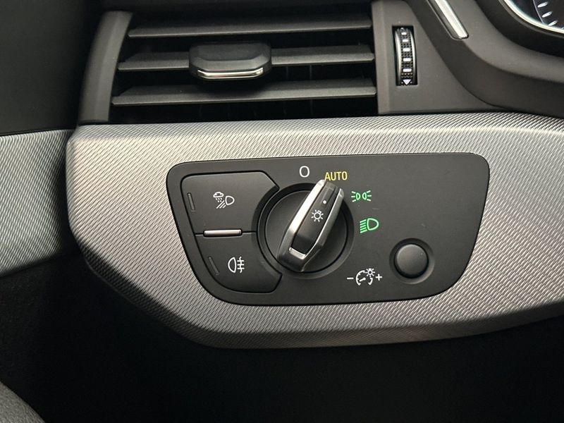 Audi A4 bild 24