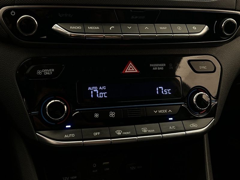 Hyundai IONIQ bild 24