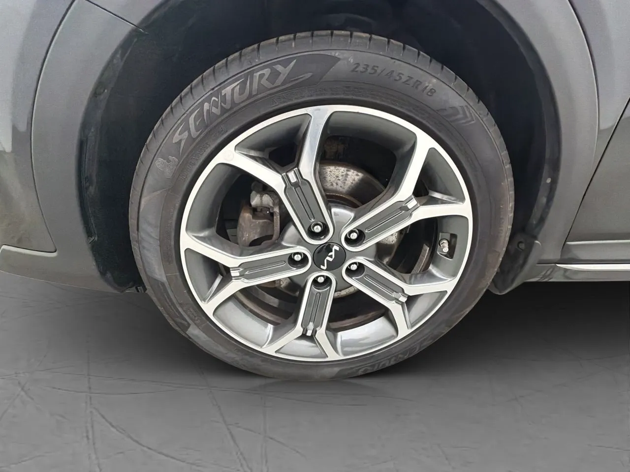Vehicle image 30