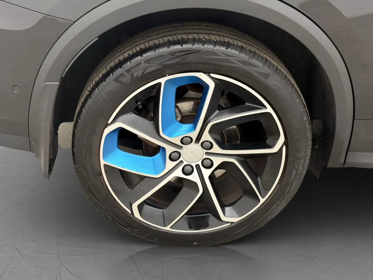 Vehicle image 36