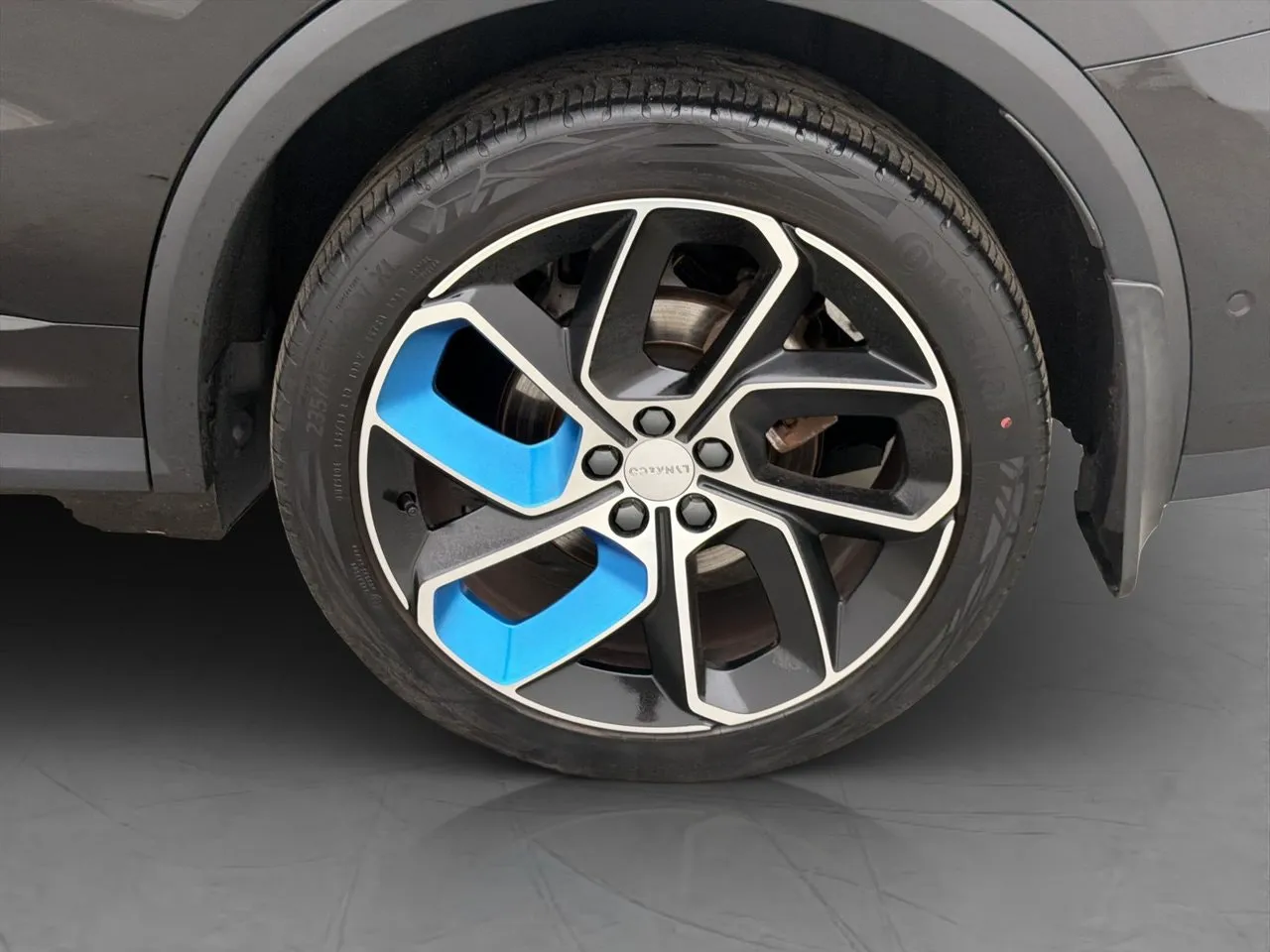 Vehicle image 35