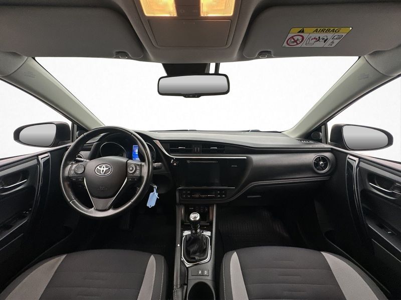 Toyota Auris bild 12
