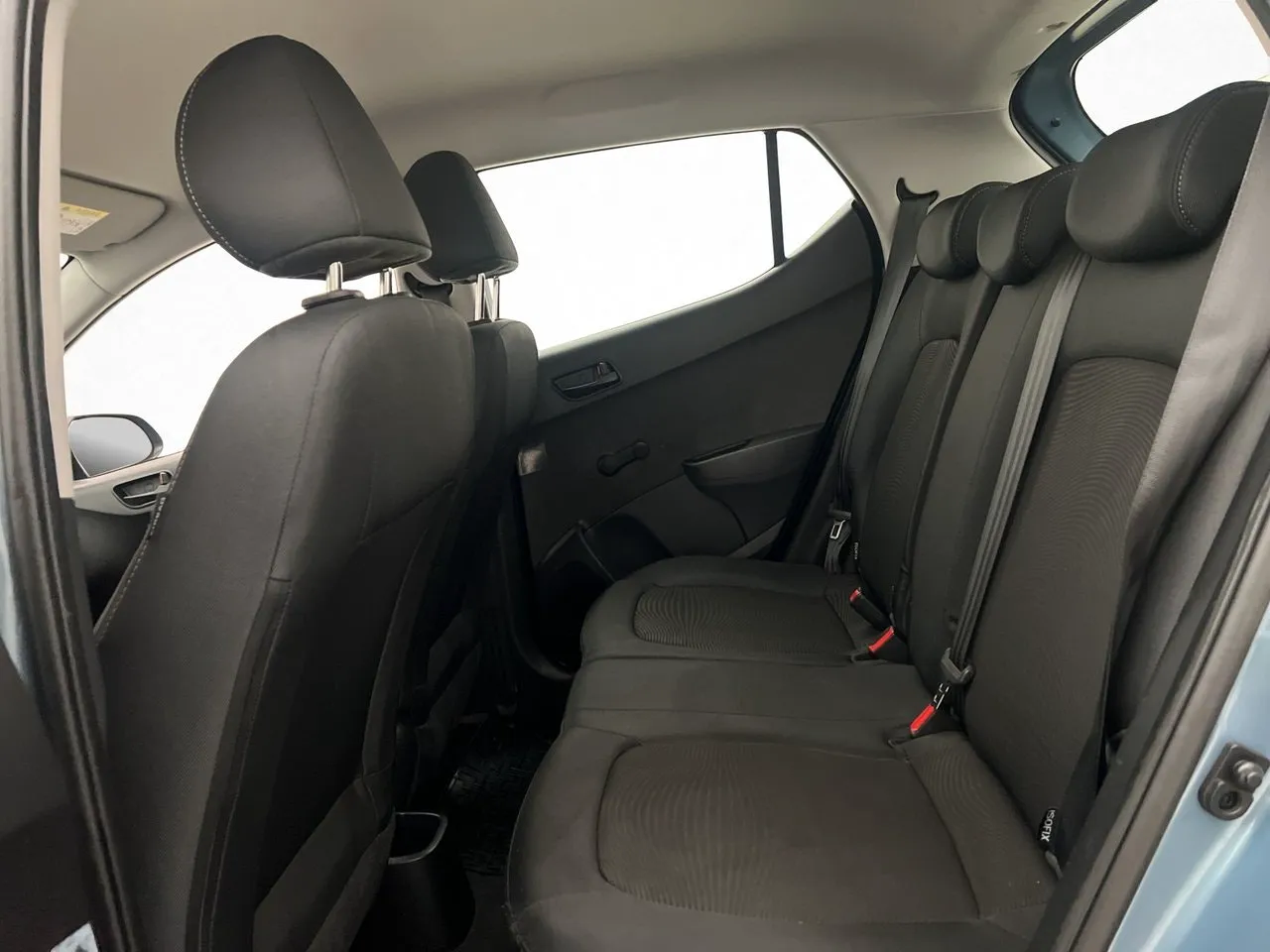 Vehicle image 22