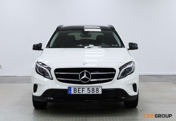 Mercedes GLA220 CDI 4M 7G Urban Line Night Package Pano PDC Drag - 2014