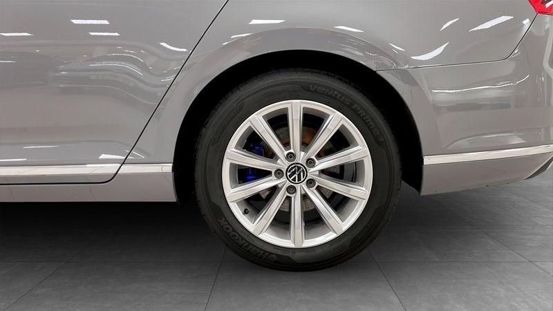 Volkswagen Passat bild 6