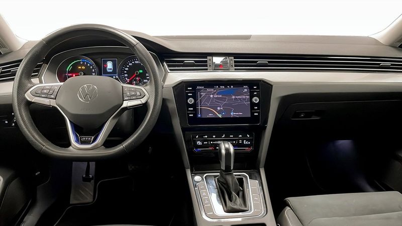 Volkswagen Passat bild 10