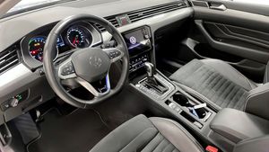 Volkswagen Passat bild 7
