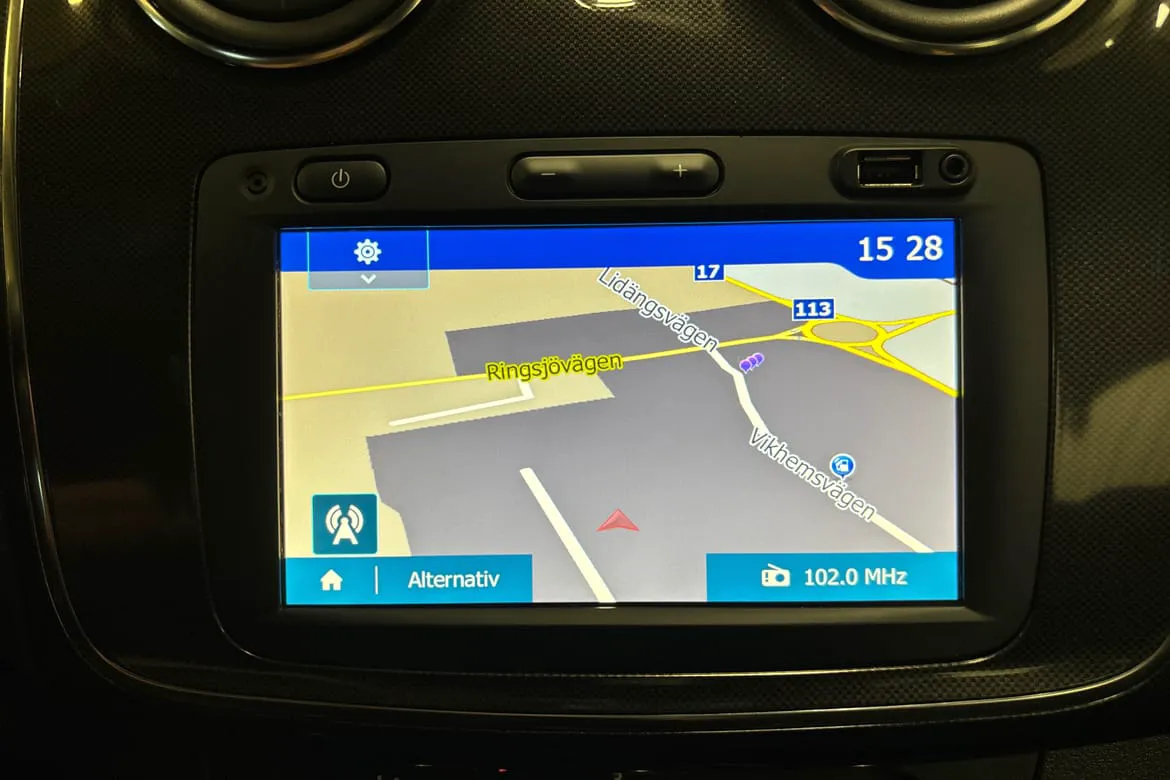 Vehicle image 14