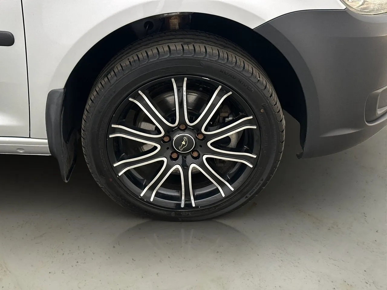 Vehicle image 31
