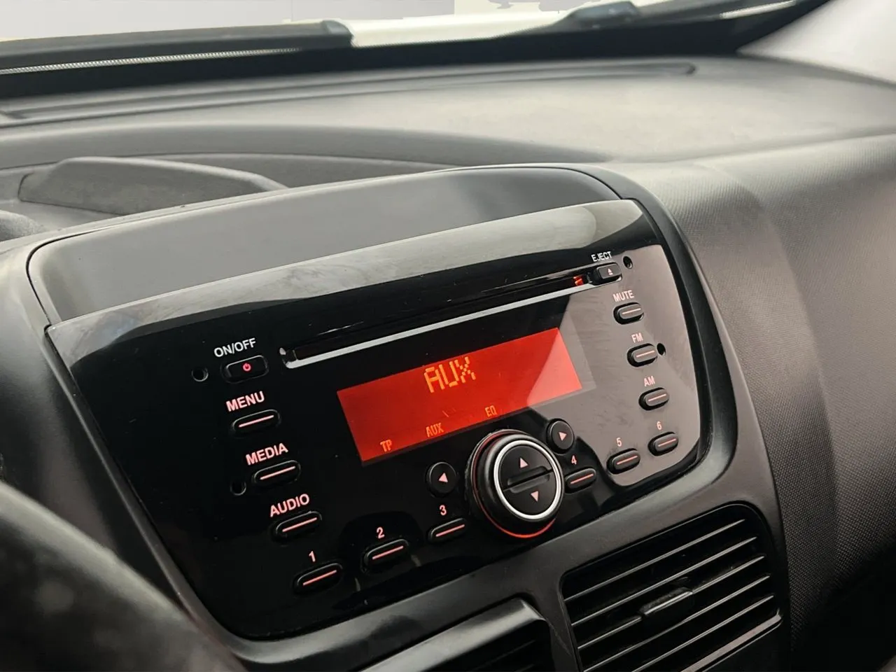 Vehicle image 18