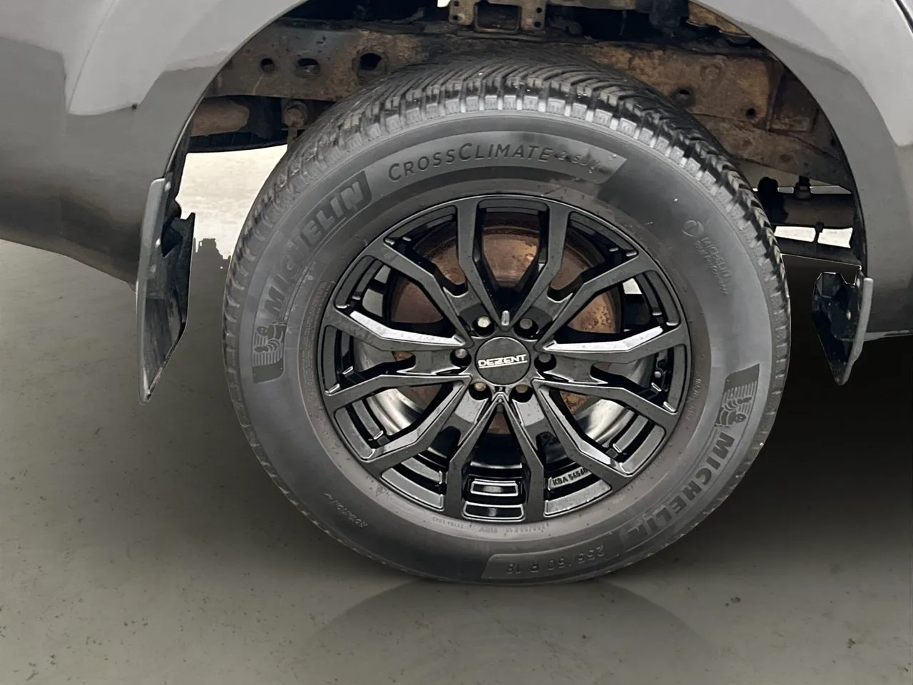 Vehicle image 31