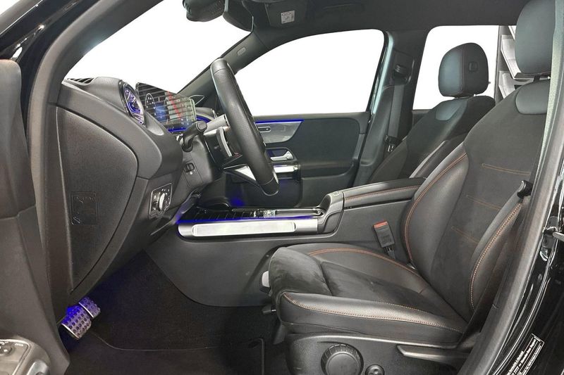 Mercedes GLB220 bild 8