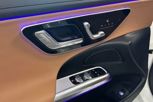 Mercedes E220 bild 17