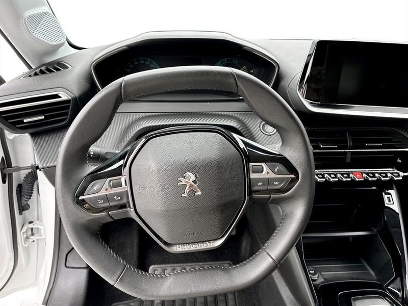 Peugeot e-208 bild 7