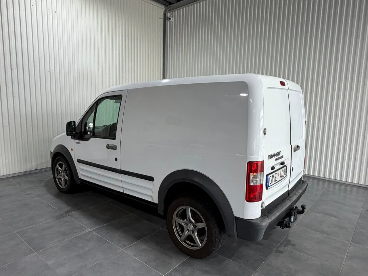 Vehicle image 11