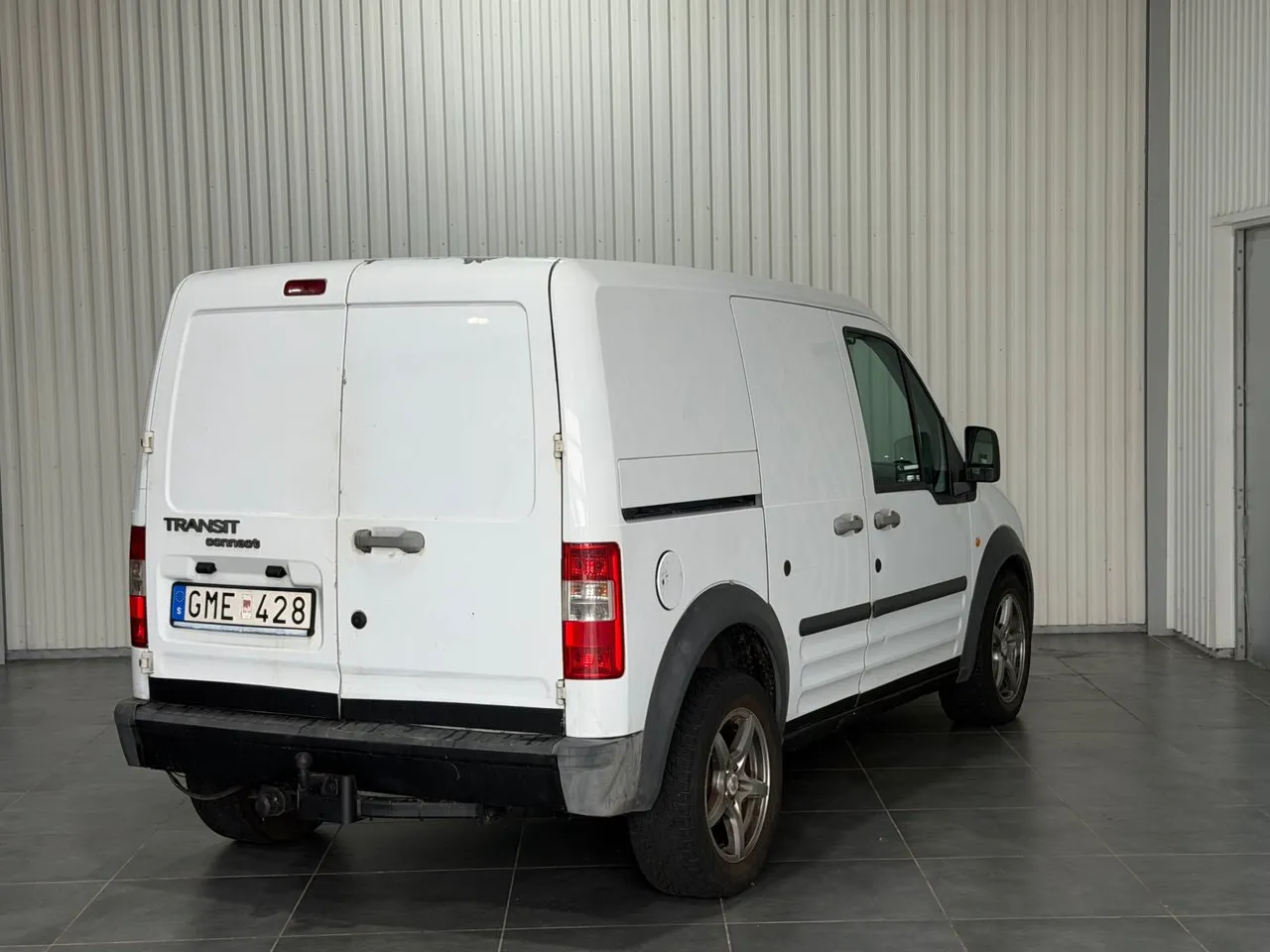 Vehicle image 9