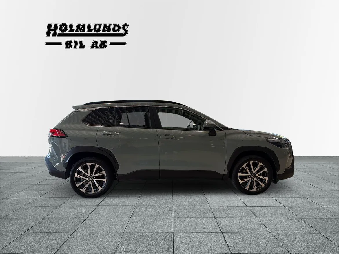 Vehicle image 16