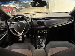 Alfa Romeo Giulietta bild 8