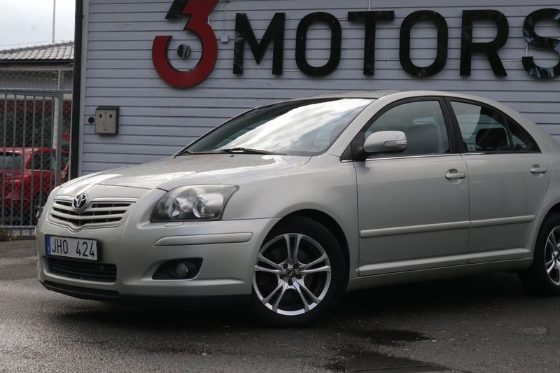 Toyota Avensis bild 2