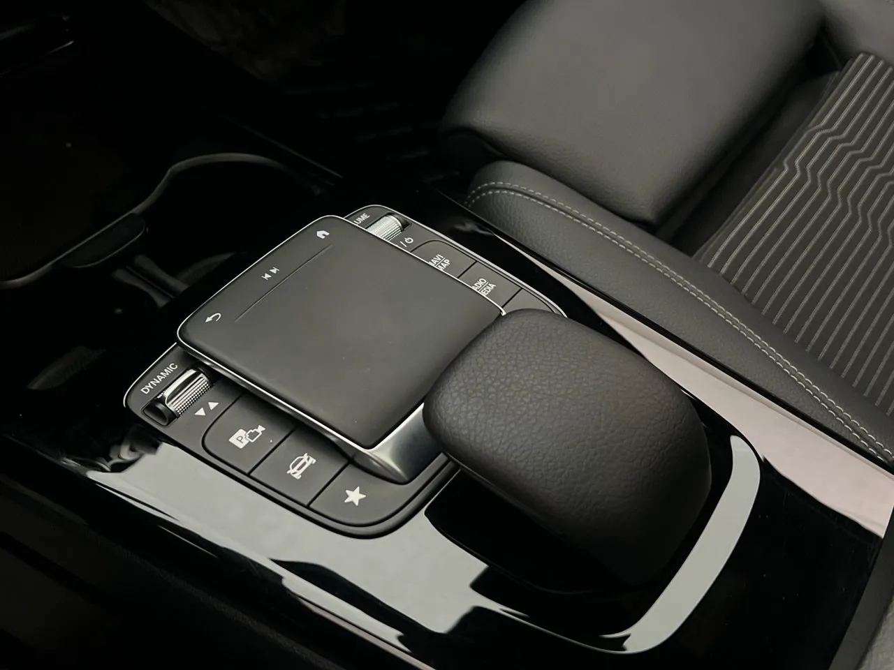 Vehicle image 24