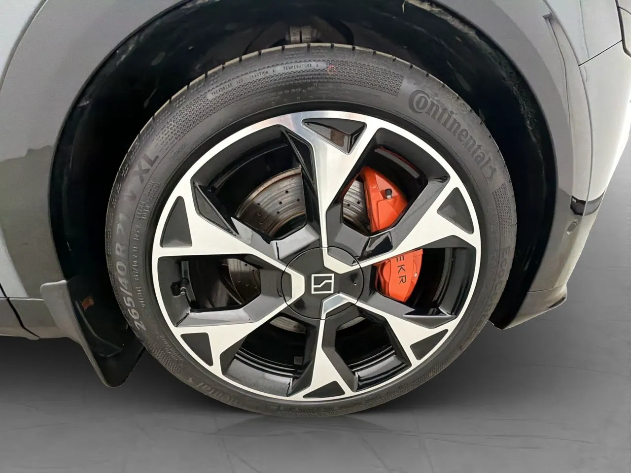 Vehicle image 36