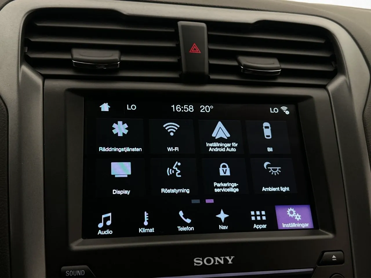Vehicle image 21