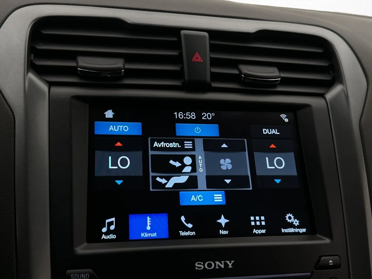 Vehicle image 20