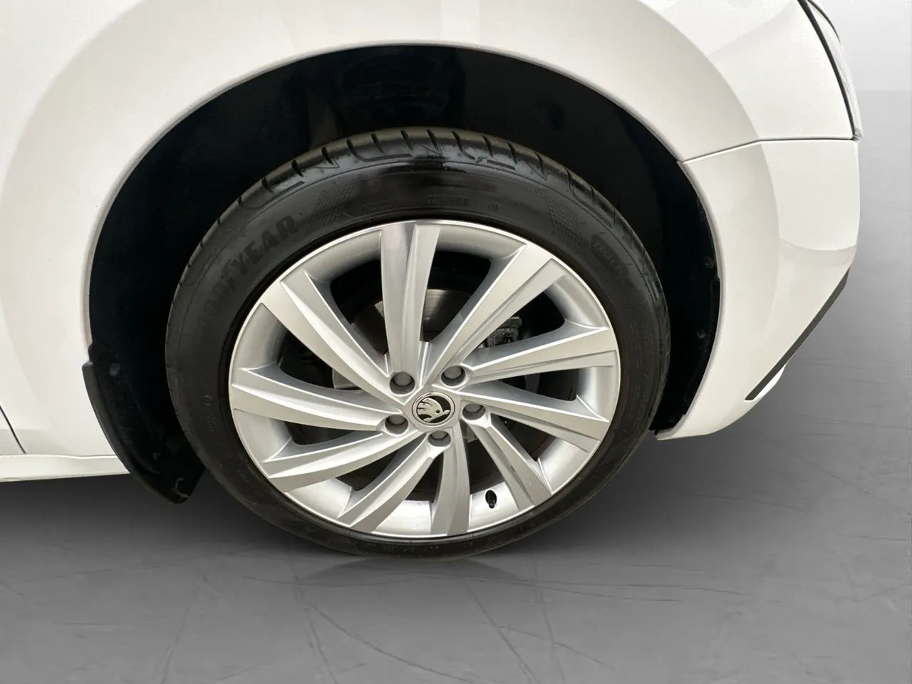Vehicle image 36