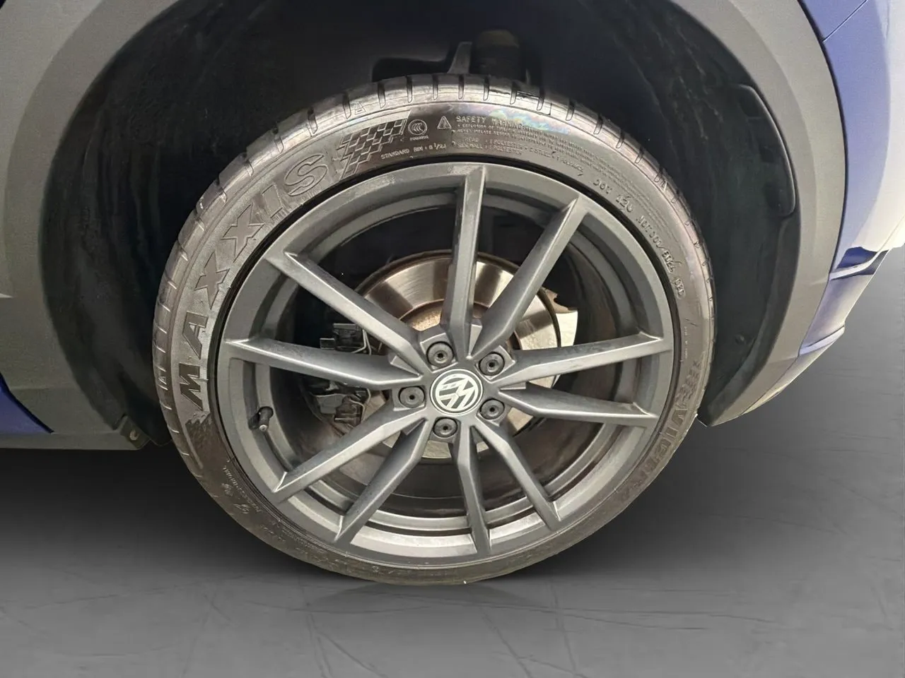 Vehicle image 33