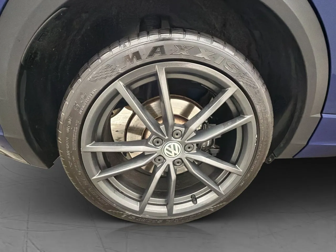 Vehicle image 35